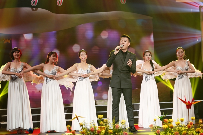 bo-me-tran-thanh-nghen-ngao-vi-con-trai-chiu-nhieu-ap-luc-du-luan-6