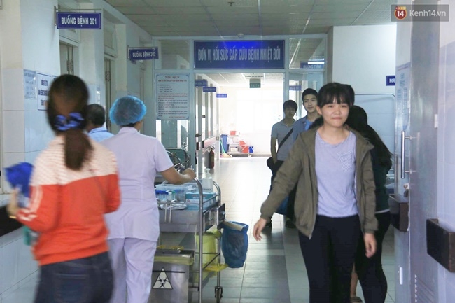 Đà Nẵng: 17 người nhập viện nghi do ngộ độc thực phẩm sau khi ăn cơm gà - Ảnh 3.