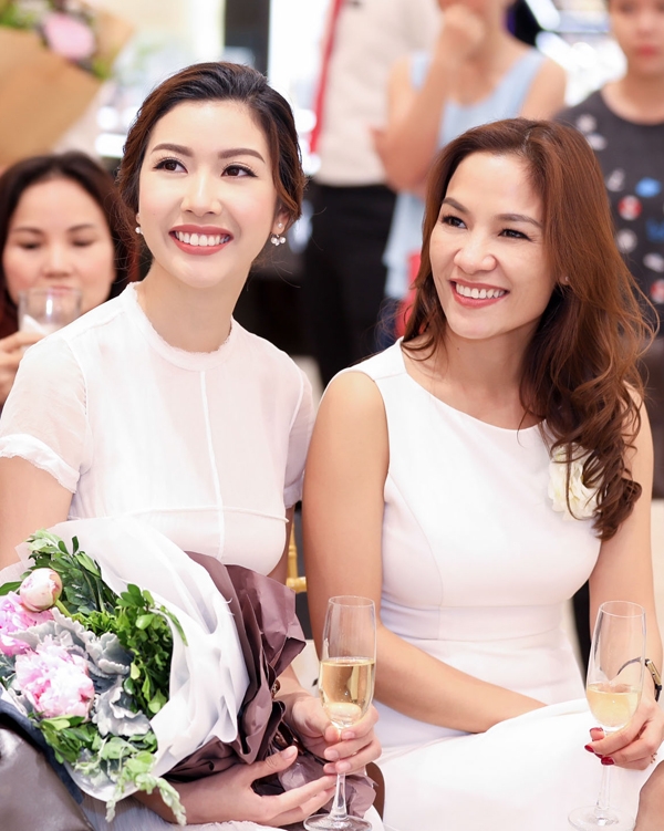 le-thuy-tiet-lo-duoc-me-chong-rat-cung-chieu-8