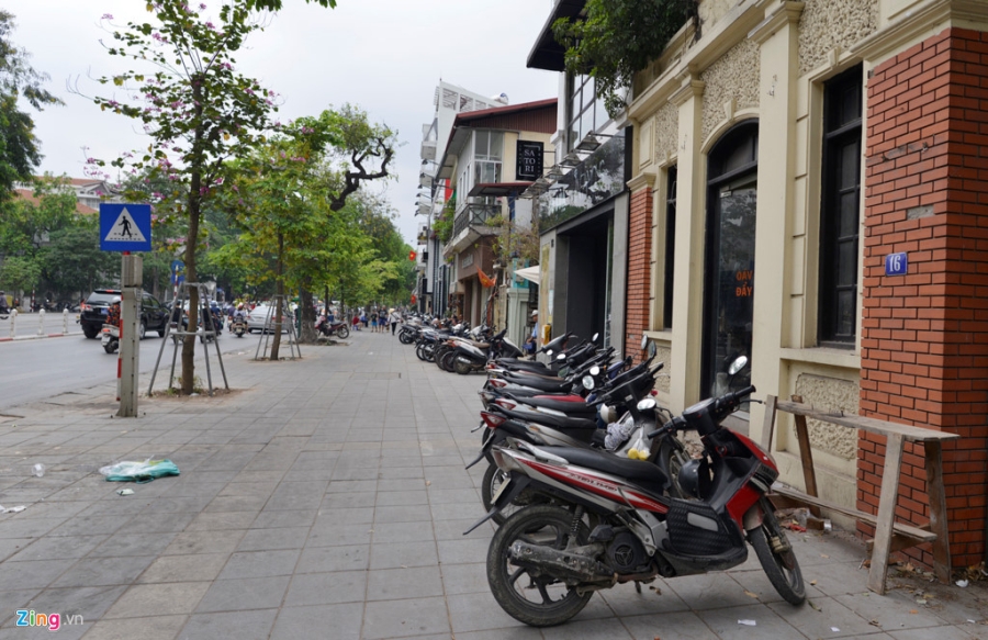 Via he Ha Noi sau 2 thang ra quan don dep hinh anh 10