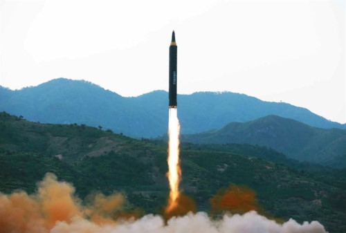 Tên lửa vừa thử nghiệm của Triều Tiên xuyên thủng THAAD - ảnh 2