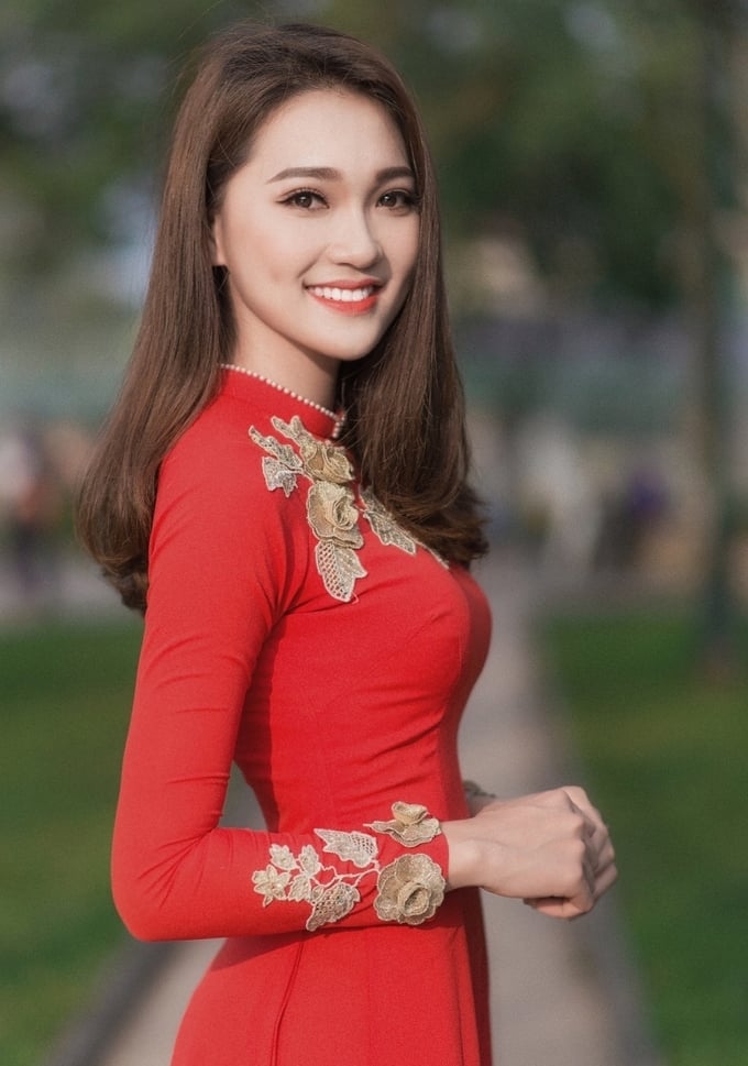 Lễ tân 9x từng gây sốt mạng xã hội thi Hoa hậu Hoàn vũ