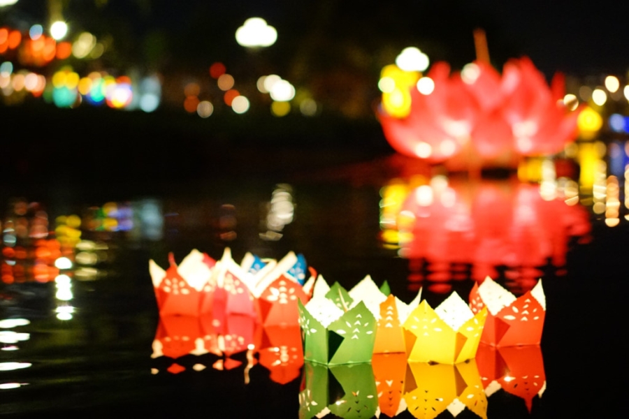 Loat anh check-in Hoi An: Dong duc nhung khong xo bo hinh anh 4
