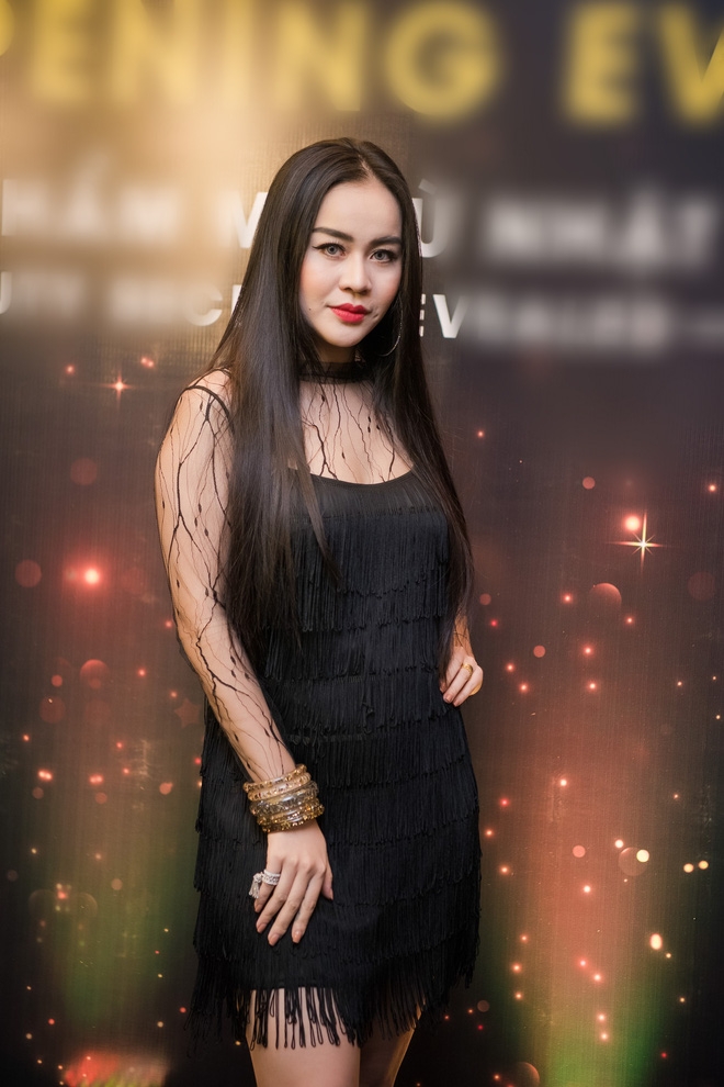Hồ Ngọc Hà xinh như công chúa khi đội băng đô đá dự sự kiện cùng dàn sao - Ảnh 7.