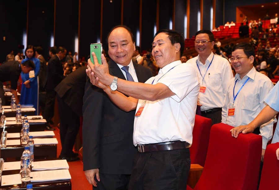 Thủ tướng Nguyễn Xuân Phúc, Nguyễn Xuân Phúc, đối thoại doanh nghiệp