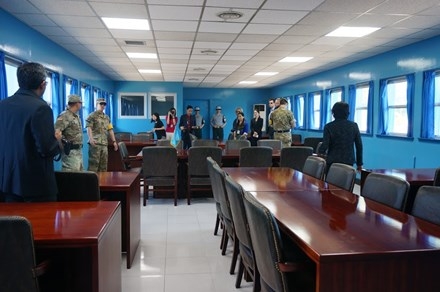 Khu DMZ trên Bán đảo Triều Tiên những ngày 'nước sôi lửa bỏng' ảnh 22
