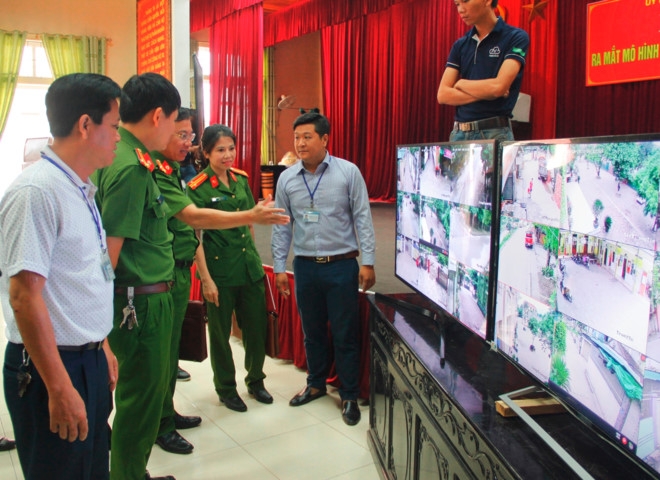 Phuong dau tien o Nghe An lap hang chuc camera giam sat cong dong hinh anh 1