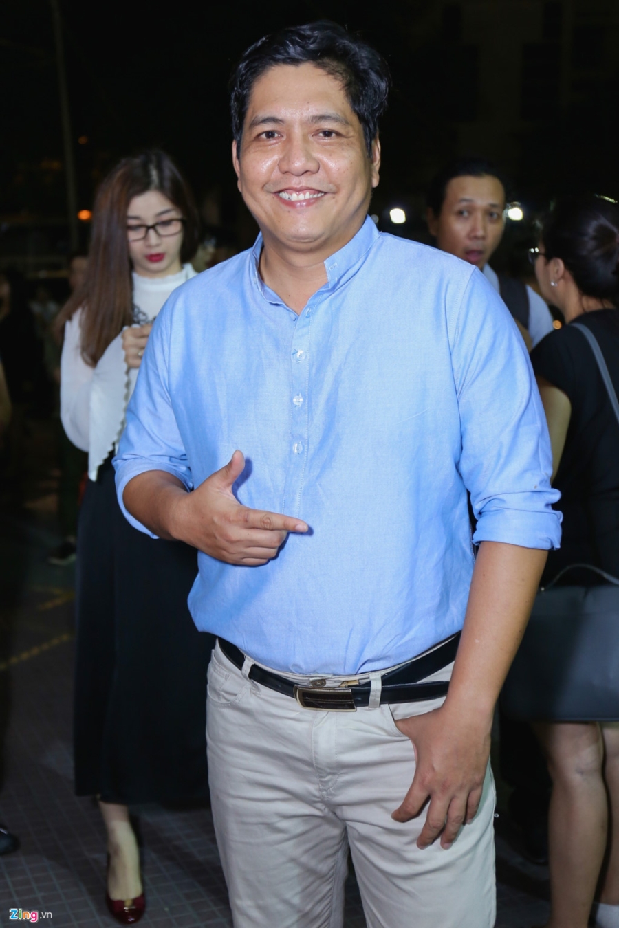 Sau tai nan, Johnny Tri Nguyen lai xe phan khoi lon di ra mat phim hinh anh 9
