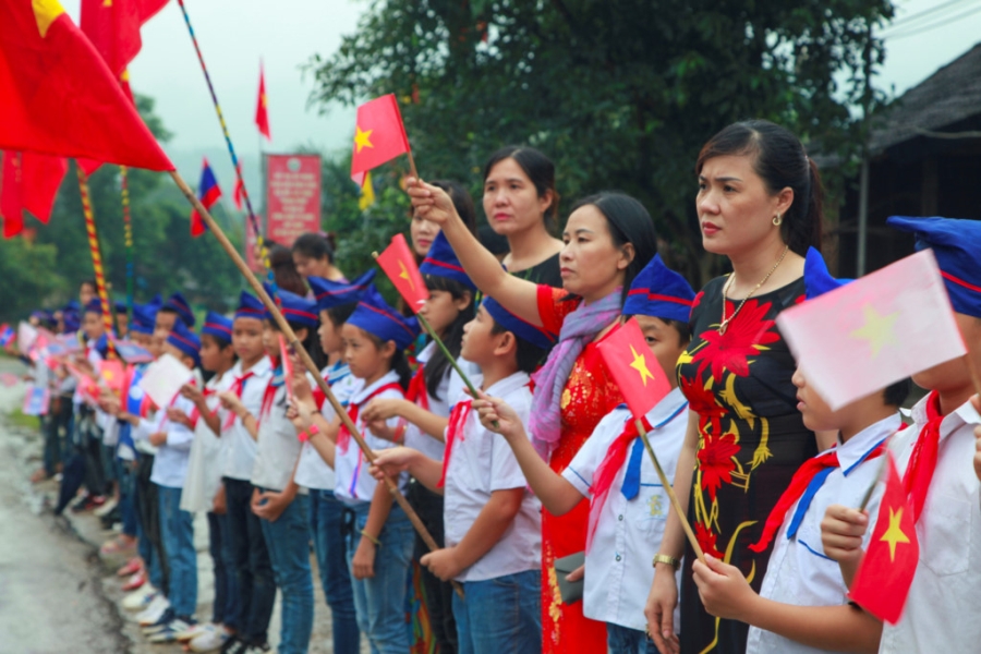 Xuc dong tai le an tang 12 hai cot liet si hy sinh tai Lao ve dat me hinh anh 10