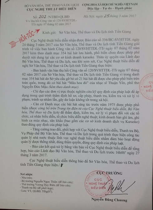 Can bo sai pham khi cam luu hanh bai hat 'Mau hoa do' van chua bi ki luat
