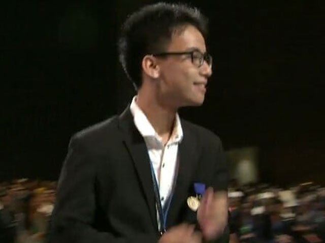 hoc tro che canh tay robot va con so 3 “dinh menh” hinh anh 1
