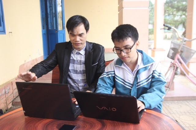 rot nuoc mat mung hoc tro che “canh tay robot” doat giai ba tai my hinh anh 3