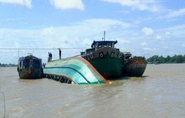 tau trong tai 1.000 tan bi dam chim tren bien hai phong hinh anh 1