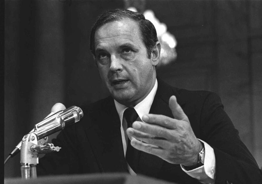 Be boi Watergate: Nixon sup do, chinh tri My mai mai thay doi hinh anh 3