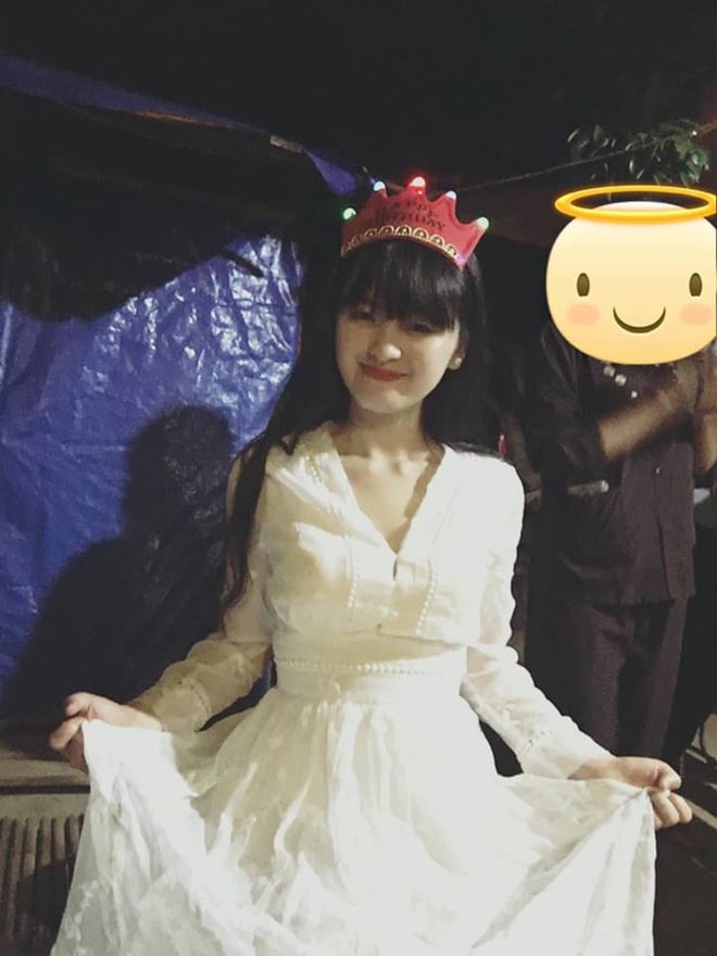 Em bé Lào Cai Yến Nhi đã tròn 2 tuổi, đáng yêu như thiên thần trong tiệc sinh nhật hồng - Ảnh 3.