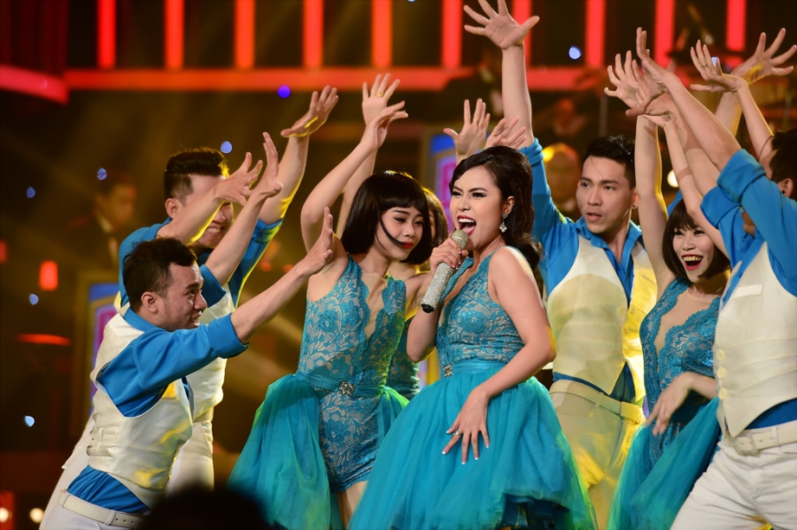 Học trò Mr. Đàm đánh bại gà cưng của Thu Minh ẵm giải 200 triệu đồng hình ảnh 3 Hoc tro Mr. Dam danh bai ga cung cua Thu Minh am giai 200 trieu dong hinh anh 3