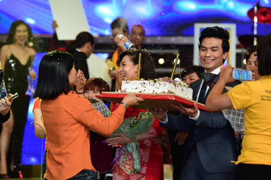 Học trò Mr. Đàm đánh bại gà cưng của Thu Minh ẵm giải 200 triệu đồng hình ảnh 9 Hoc tro Mr. Dam danh bai ga cung cua Thu Minh am giai 200 trieu dong hinh anh 9