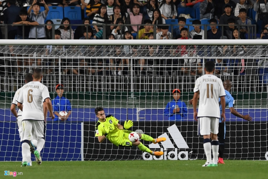 Sut hong penalty, U20 Uruguay van ha guc Italy hinh anh 8