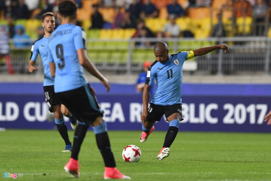 Sut hong penalty, U20 Uruguay van ha guc Italy hinh anh 9