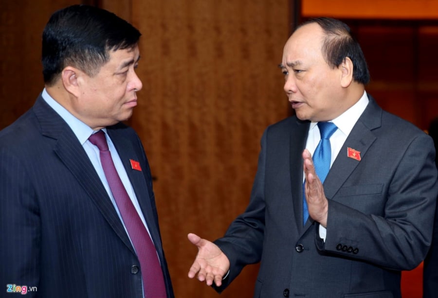 Dai bieu tro chuyen trong phien khai mac ky hop Quoc hoi hinh anh 7