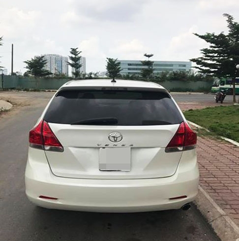 toyota-venza-doi-2009-gia-hon-mot-ty-tai-viet-nam-3