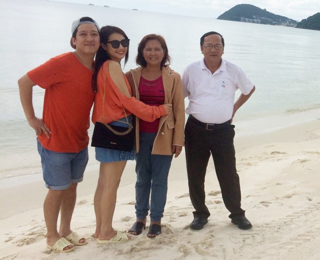 Truong Giang dua gia dinh Nha Phuong ve biet thu Phu Quoc nghi hinh anh 1