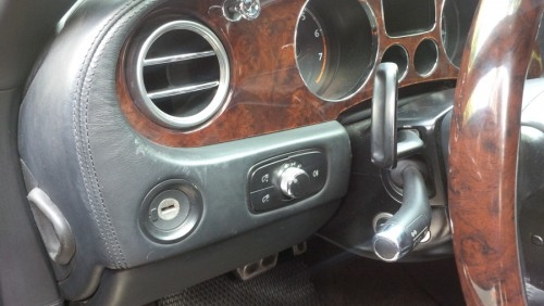 xe sang bentley continental flying spur sau 11 nam rot gia tham hai hinh anh 14