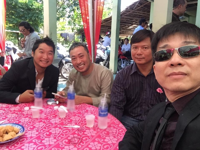 dao-dien-quay-phim-nguyen-tranh-cuoi-vo-kem-25-tuoi-8