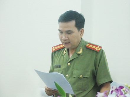 Giang ho doi no thue: An minh duoi nhieu vo boc hinh anh 1