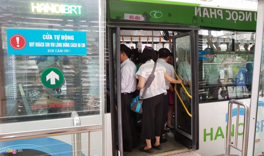 Buyt nhanh BRT sang chat cung, trua vang hoe hinh anh 5