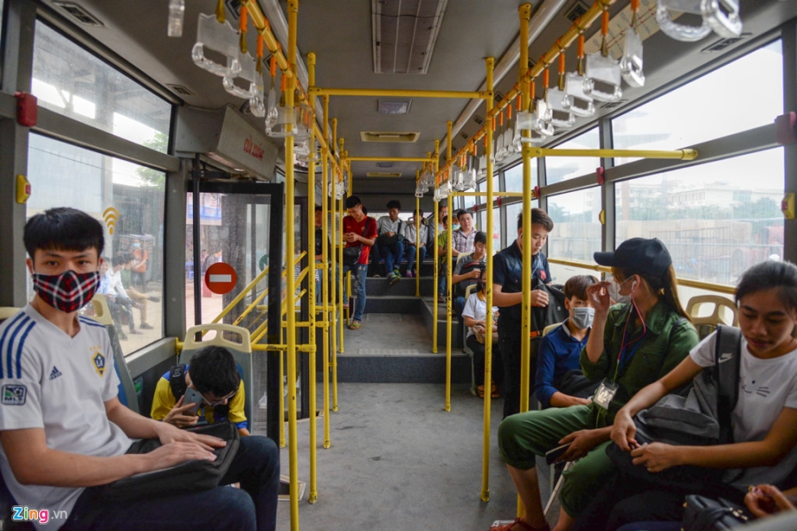 Buyt nhanh BRT sang chat cung, trua vang hoe hinh anh 11