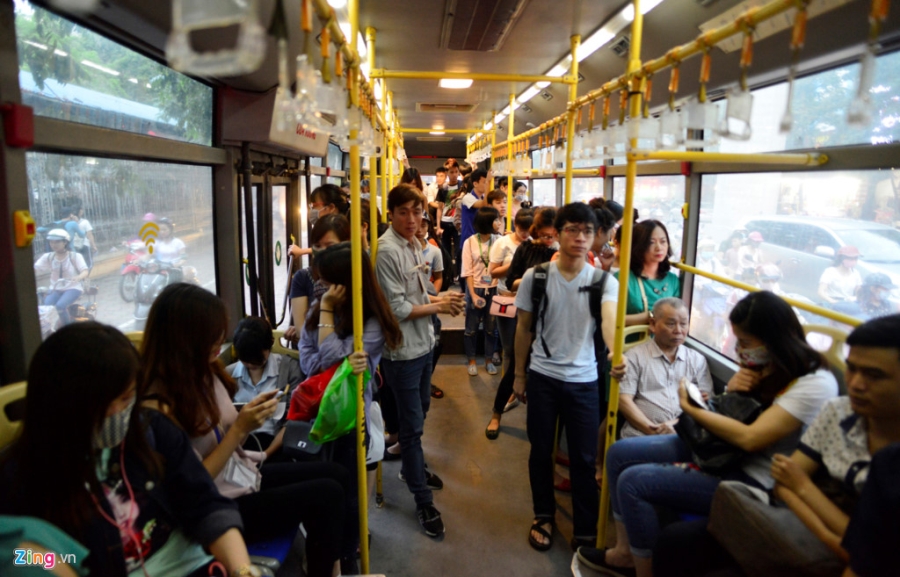 Buyt nhanh BRT sang chat cung, trua vang hoe hinh anh 13