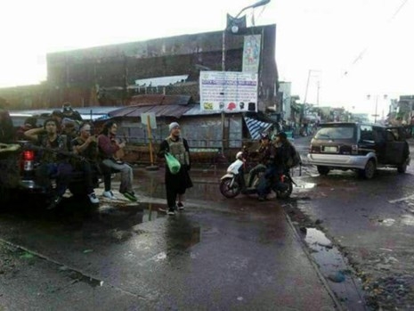 Chân rết IS đốt nhà tù Philippines, thả 107 tù nhân - ảnh 1