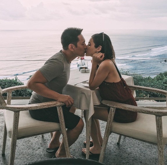 Ghen tỵ đỏ mắt với những cô nàng đã lấy chồng giàu lại được nâng niu chiều chuộng như bà hoàng - Ảnh 12.