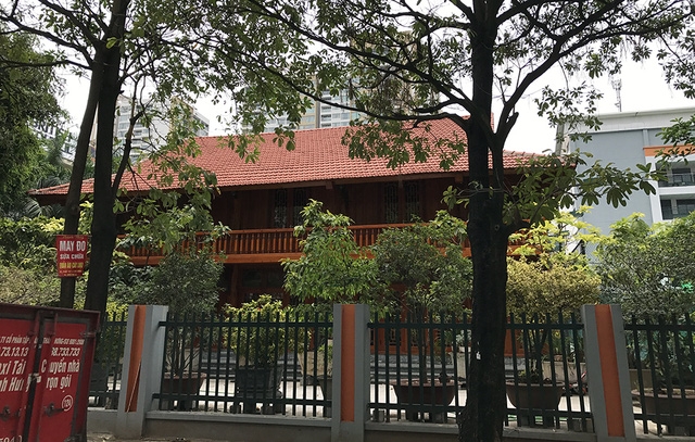Nhà sàn trong khuôn viên trường Ngôi sao Hà Nội