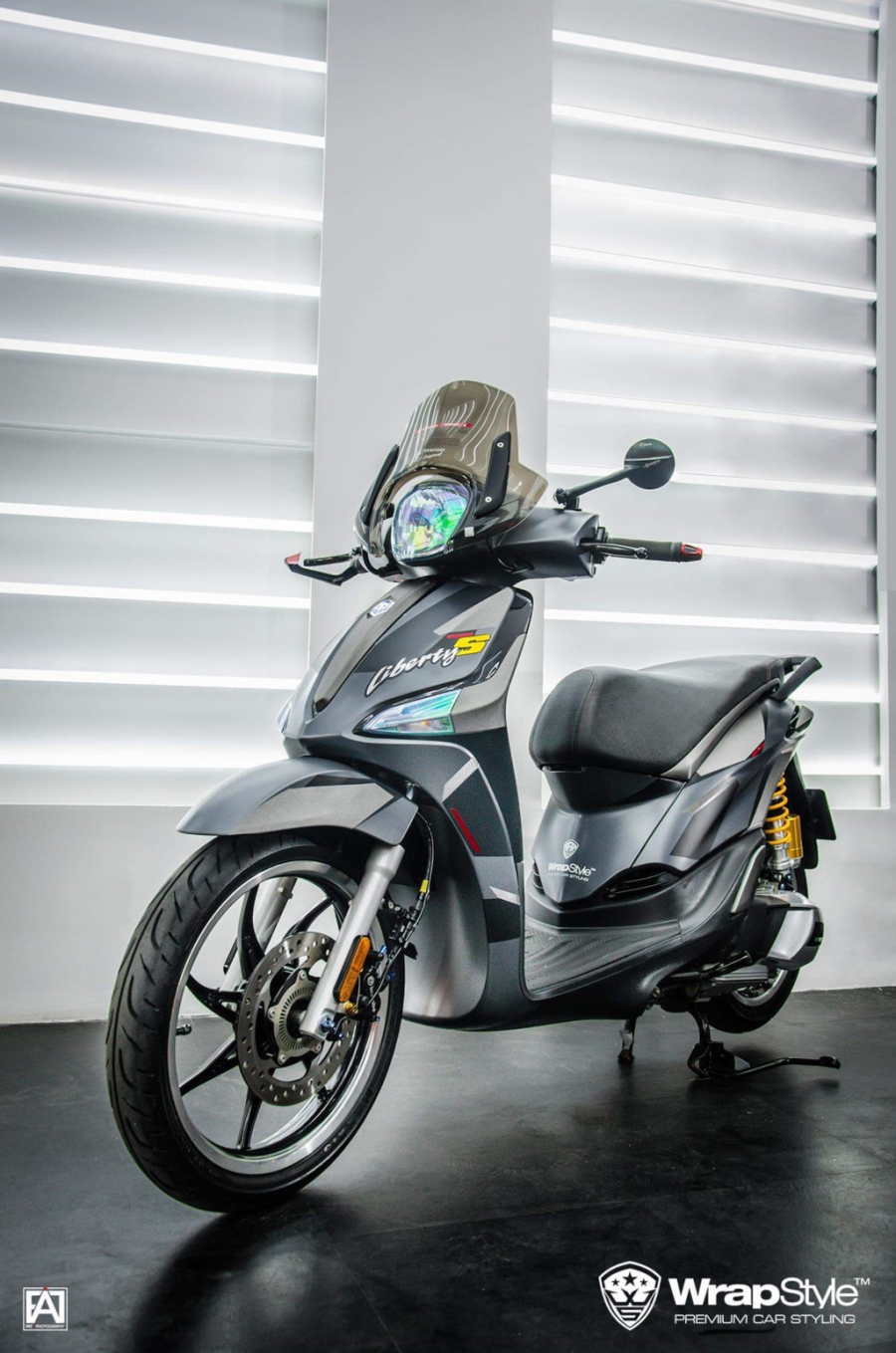 Piaggio Liberty ABS thay tem, do them do choi hinh anh 2