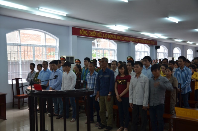 Các bị cáo tại phiên tòa /// Ảnh: Nguyễn Long