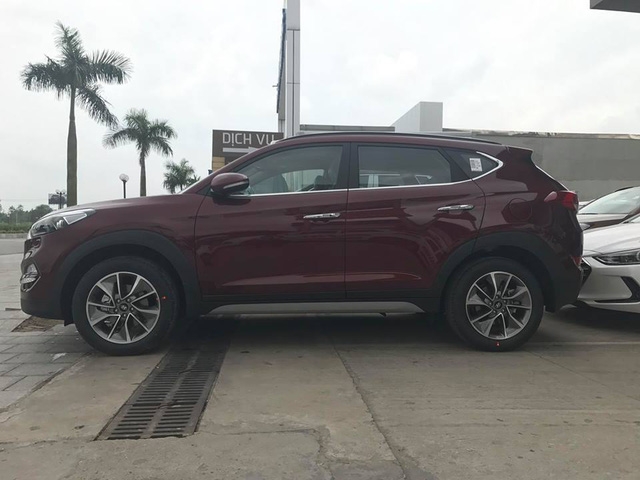 Cận cảnh crossover cỡ nhỏ Hyundai Tucson 2017 tại Hà Nội - Ảnh 2.