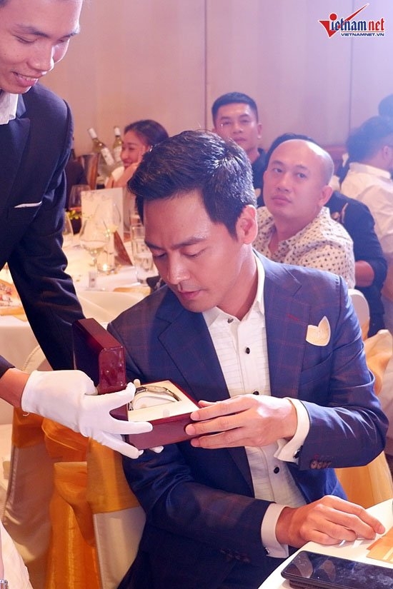 Ngô Thanh Vân, Vết sẹo cuộc đời, MC Phan Anh