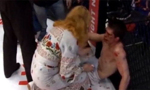 vo-si-mma-bi-me-tat-vao-mat-vi-thua-tran