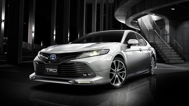 Bắt gặp Toyota Camry 2018 có thể về Việt Nam trên đường phố - Ảnh 5.