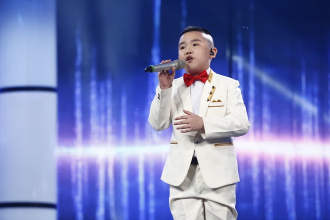 Xuất hiện Hoàng tử Bolero gây ấn tượng mạnh tại Vietnam Idol Kids - Ảnh 4.