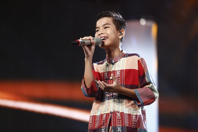 Xuất hiện Hoàng tử Bolero gây ấn tượng mạnh tại Vietnam Idol Kids - Ảnh 6.