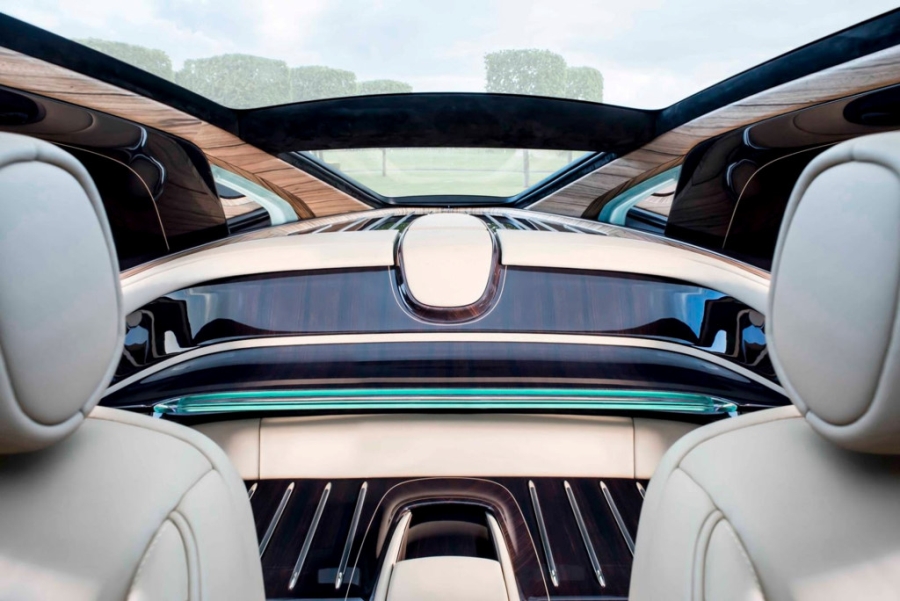 Rolls-Royce ra mat xe sieu sang lay cam hung tu du thuyen hinh anh 5