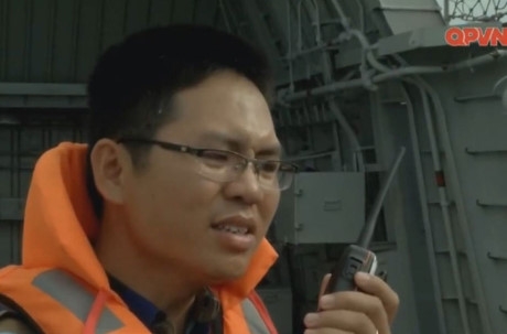 Bat ngo hangar truc thang cua chien ham Gepard Viet Nam - Anh 5