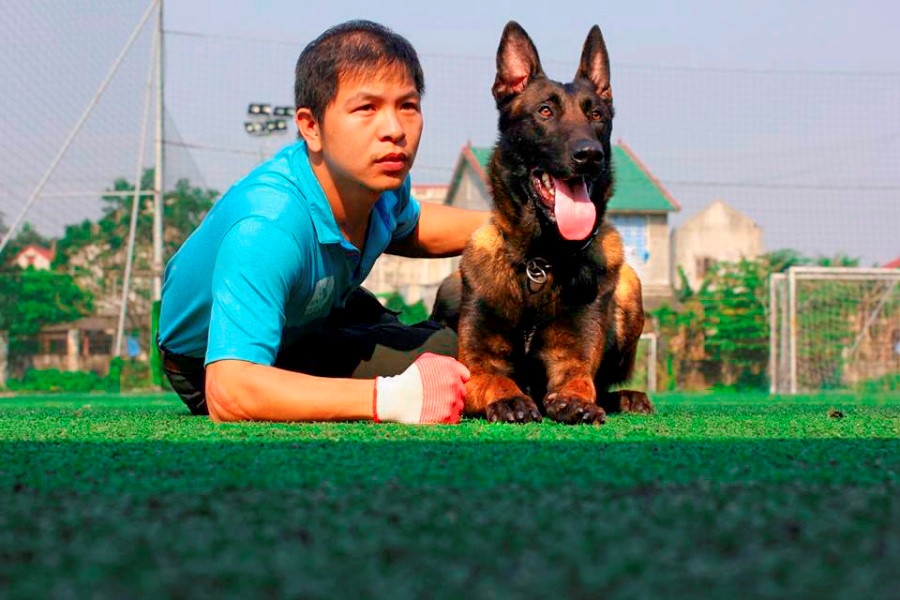  Ben trong trai huan luyen cho bao ve cua vo su karatedo hinh anh 13