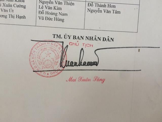 chủ tịch xã, bằng giả