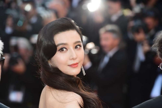 Du luan Trung Quoc chi trich co gai mac vay long bao o tham do Cannes hinh anh 1