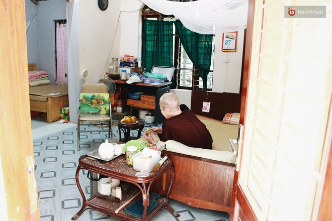 Gặp cụ bà 97 tuổi được phong sành sỏi Internet nhất Việt Nam: Tôi bị ung thư 3 năm nay, nhưng còn sức thì còn học! - Ảnh 6.