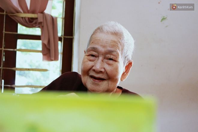 Gặp cụ bà 97 tuổi được phong 